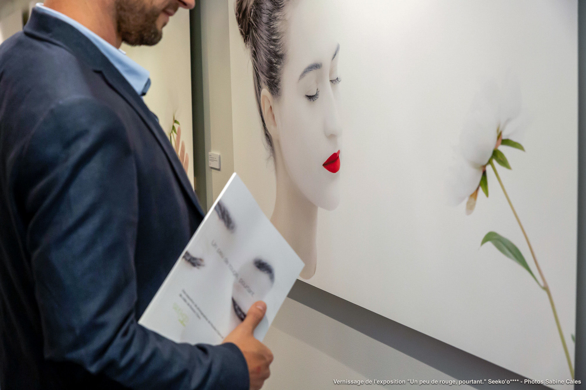 Exposition photo et video "Un peu de rouge, pourtant."