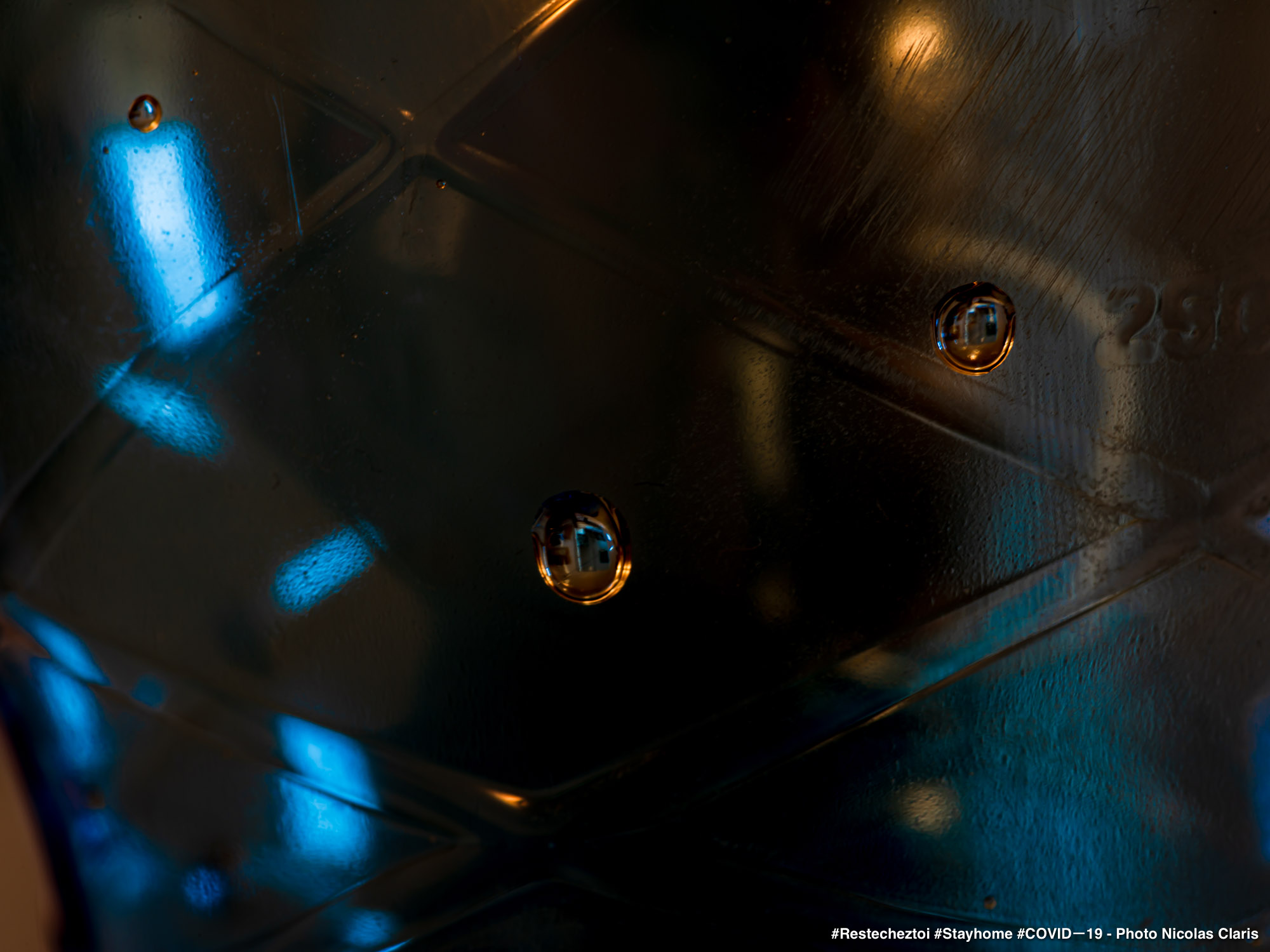 Bouteille (détail) - Bottle (detail)